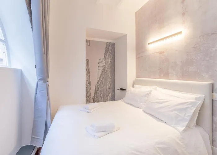 Centro Colonna-cattedrale Di San Lorenzo