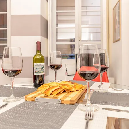 Centro Colonna-cattedrale Di San Lorenzo *